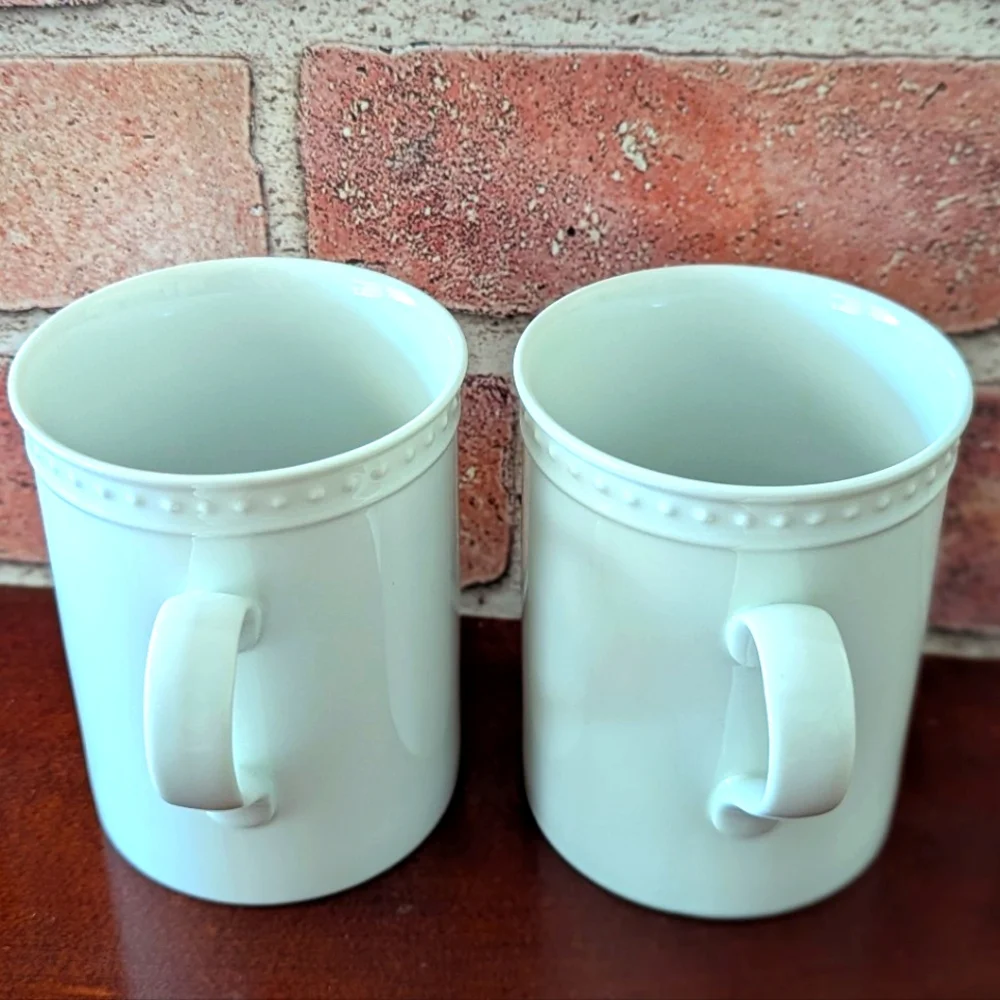 Crate&Barrel Set Of 2 Staccato Pattern Coffee Mugs Cups